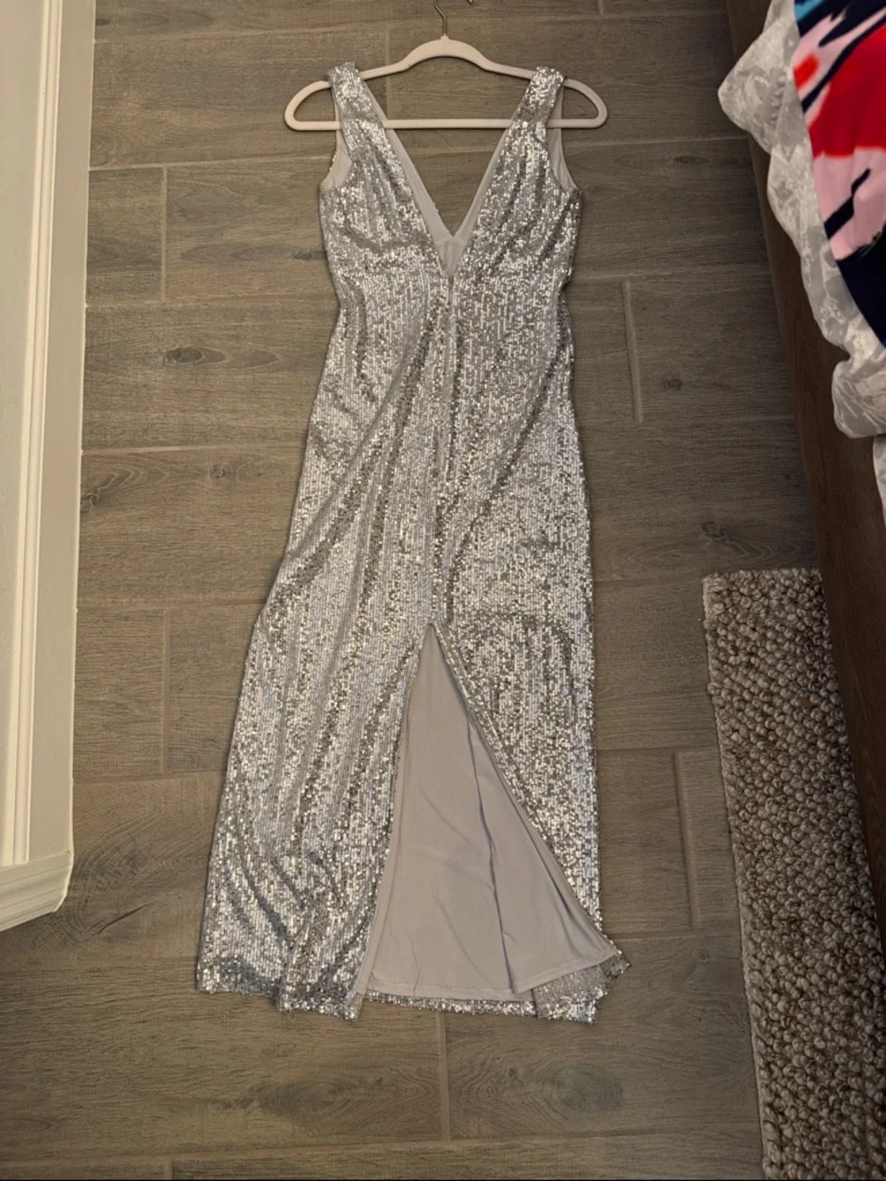 Abercrombie & Fitch Silver Sequin V-Neck Midi Dress